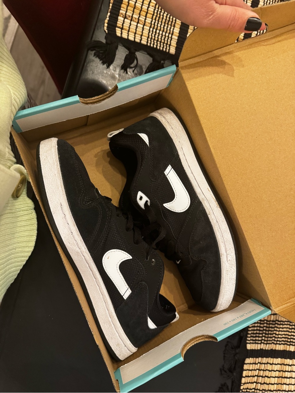 nike sb alleyoop black